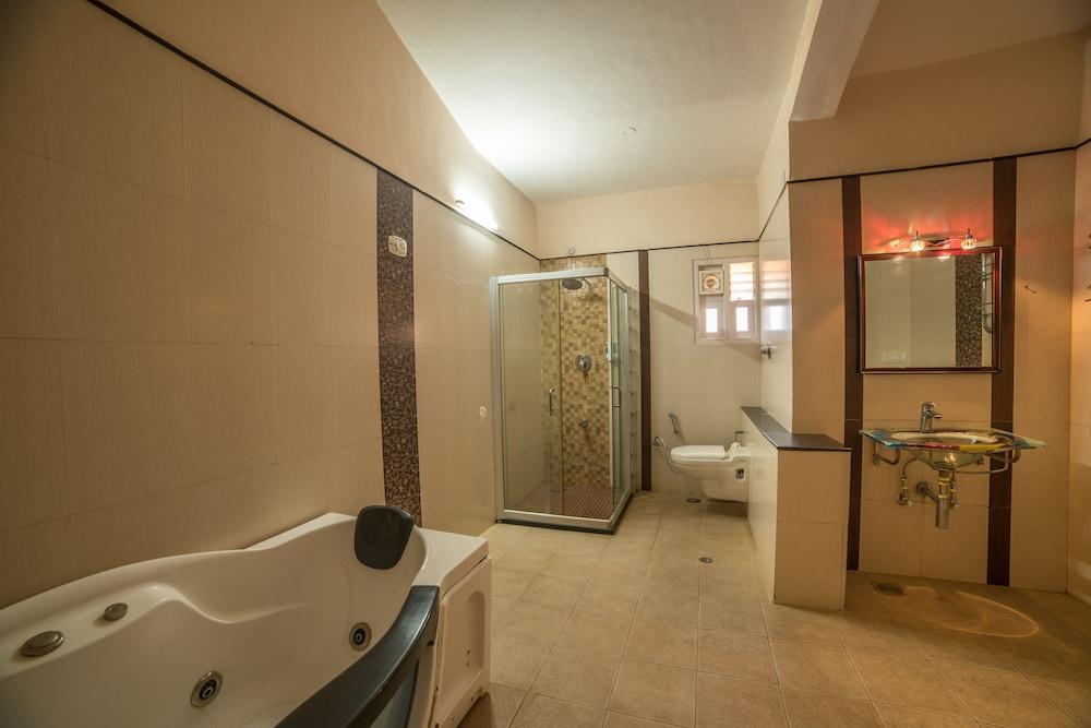 วิชัยศรี เฮอริเทจ วิลเลจ แอนด์ รีสอร์ต Hotel ฮอสเปต ภายนอก รูปภาพ
