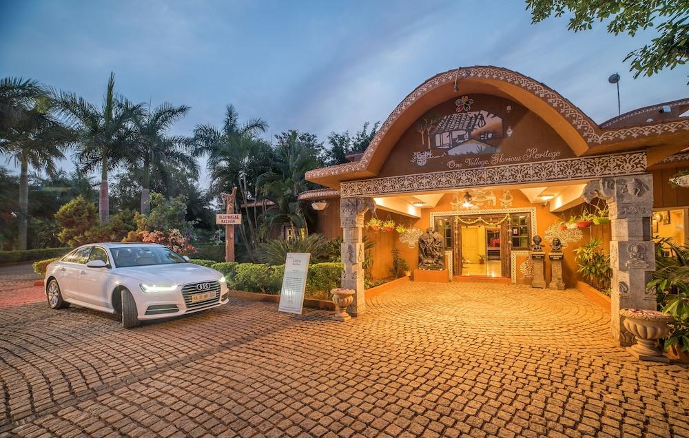 วิชัยศรี เฮอริเทจ วิลเลจ แอนด์ รีสอร์ต Hotel ฮอสเปต ภายนอก รูปภาพ